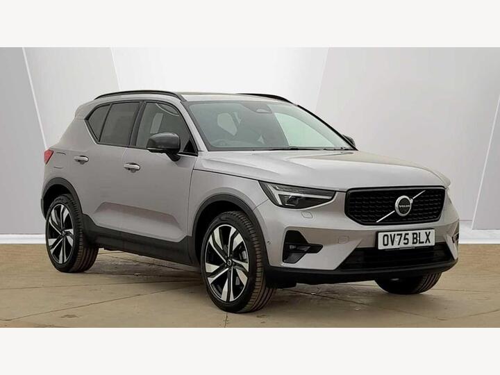 Volvo XC40 2.0 B3 MHEV Ultra Dark DCT Auto Euro 6 (s/s) 5dr