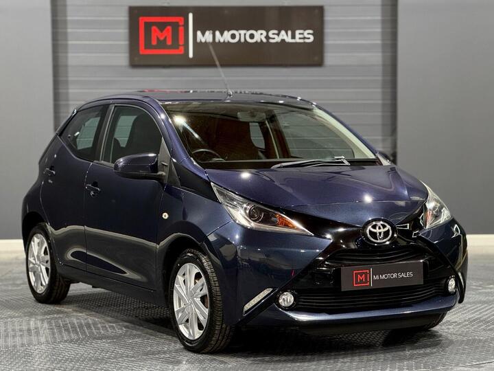 Toyota AYGO 1.0 VVT-i X-pression Euro 5 5dr Euro 5 Toyota AYGO 1.0 VVT-i X-pression Euro 5 5dr Euro 5