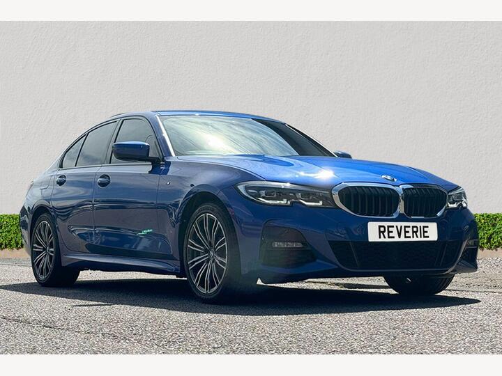BMW 3 SERIES 2.0 330e 12kWh M Sport Auto Euro 6 (s/s) 4dr BMW 3 SERIES 2.0 330e 12kWh M Sport Auto Euro 6 (s/s) 4dr