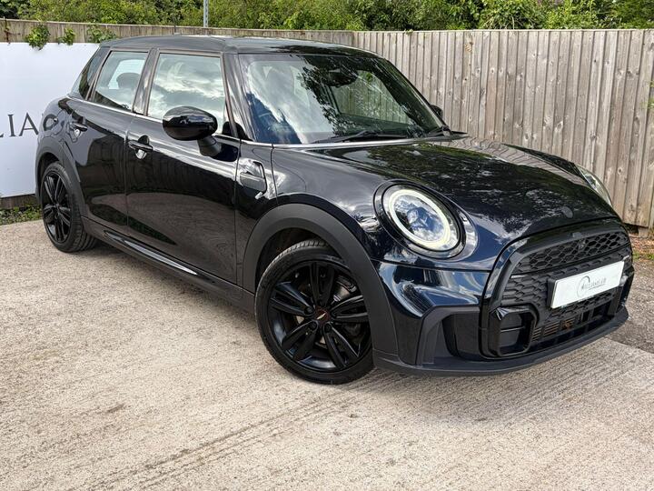 MINI Hatch 1.5 Cooper Sport Steptronic Euro 6 (s/s) 5dr