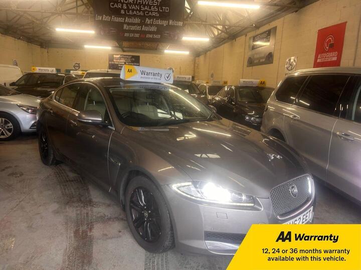 Jaguar XF 2.2d Luxury Auto Euro 5 (s/s) 4dr