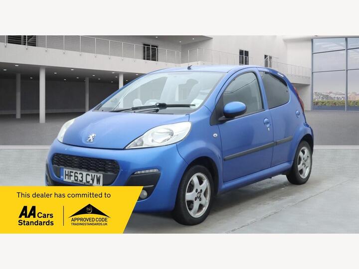 Peugeot 107 1.0 12V Allure Euro 5 5dr Peugeot 107 1.0 12V Allure Euro 5 5dr