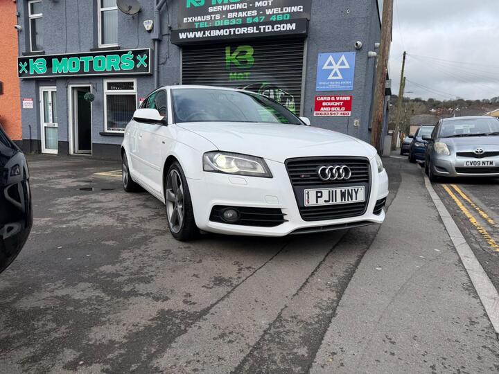 Audi A3 2.0 TDI Black Edition Sportback Euro 5 (s/s) 5dr