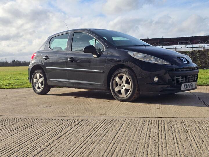 Peugeot 207 1.4 Envy Euro 5 5dr