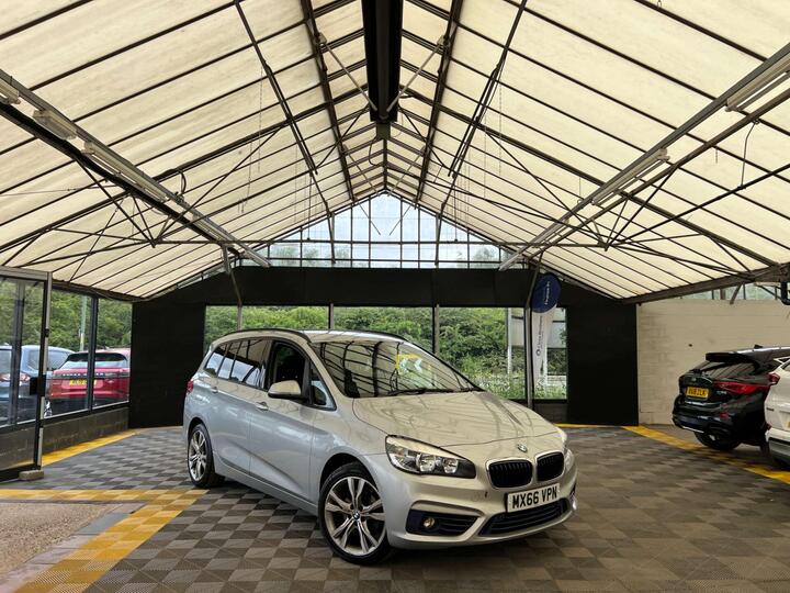 BMW 2 SERIES 2.0 218d Sport Auto Euro 6 (s/s) 5dr BMW 2 SERIES 2.0 218d Sport Auto Euro 6 (s/s) 5dr