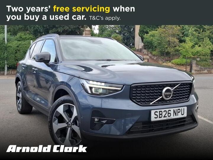 Volvo XC40 2.0 B4 MHEV Plus Dark DCT Auto Euro 6 (s/s) 5dr