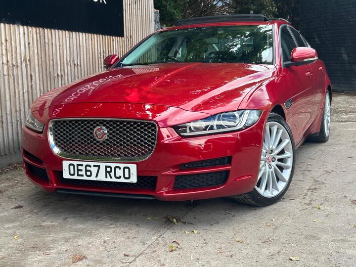 Jaguar XE 2.0d Portfolio Auto Euro 6 (s/s) 4dr