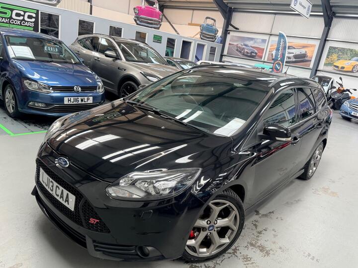 Ford Focus 2.0T EcoBoost ST-3 Euro 5 (s/s) 5dr