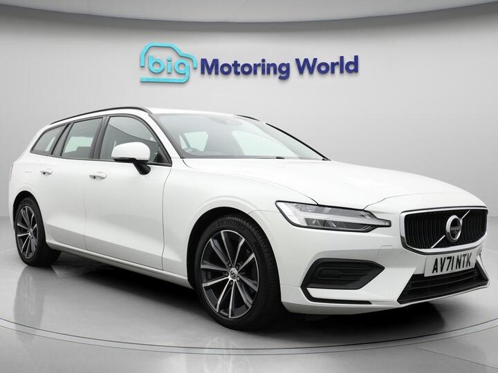 Volvo V60 2.0 B4 MHEV Momentum Auto Euro 6 (s/s) 5dr