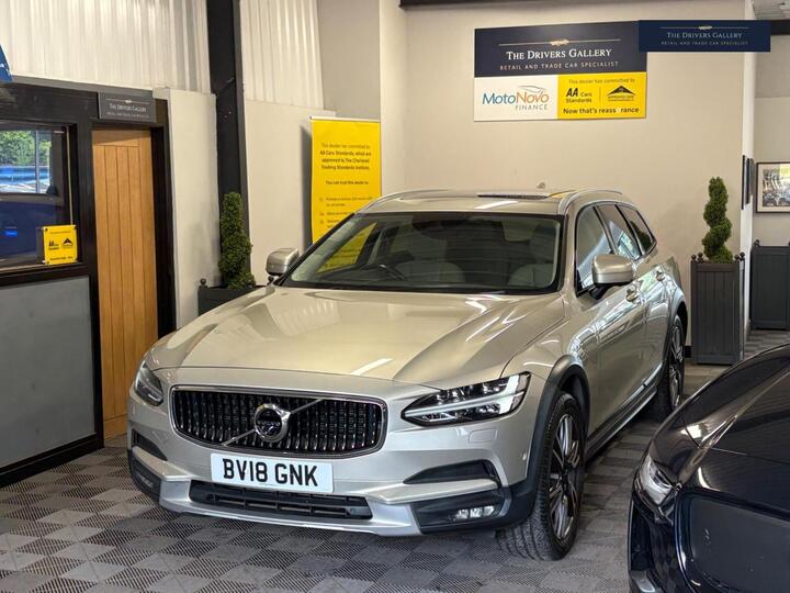 Volvo V90 Cross Country 2.0 D4 Pro Auto AWD Euro 6 (s/s) 5dr