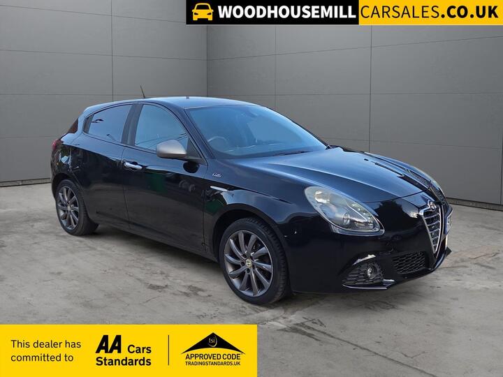 Alfa Romeo Giulietta 1.4 TB Collezione Euro 5 (s/s) 5dr Alfa Romeo Giulietta 1.4 TB Collezione Euro 5 (s/s) 5dr