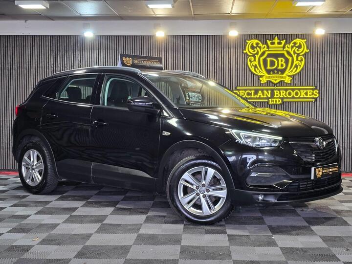 Vauxhall Grandland X 1.2 Turbo SE Euro 6 (s/s) 5dr Vauxhall Grandland X 1.2 Turbo SE Euro 6 (s/s) 5dr