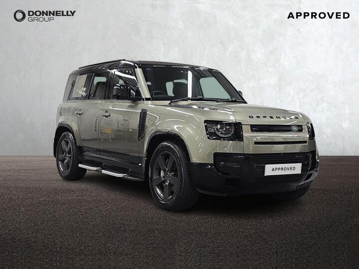Land Rover Defender 3.0 D300 X-Dynamic HSE 110 5dr Auto [7 Seat]