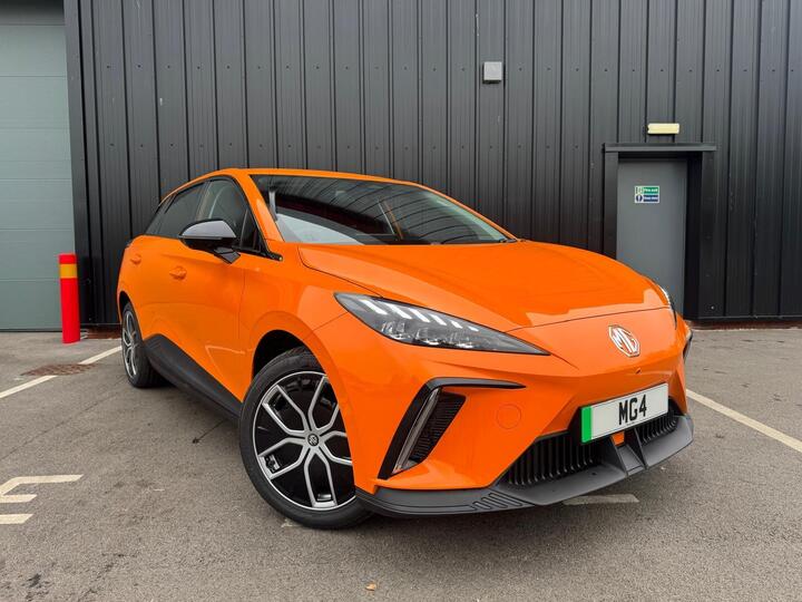 MG MG4 64kWh Trophy Long Range Auto 5dr