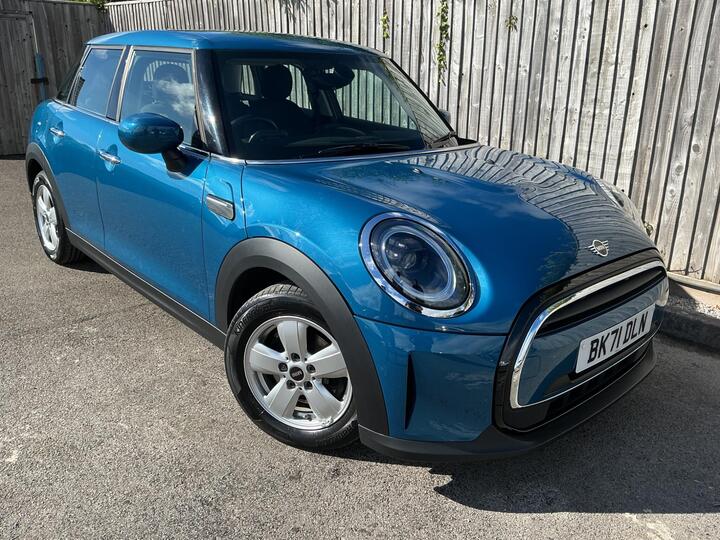 MINI Hatch 1.5 Cooper Classic Steptronic Euro 6 (s/s) 5dr