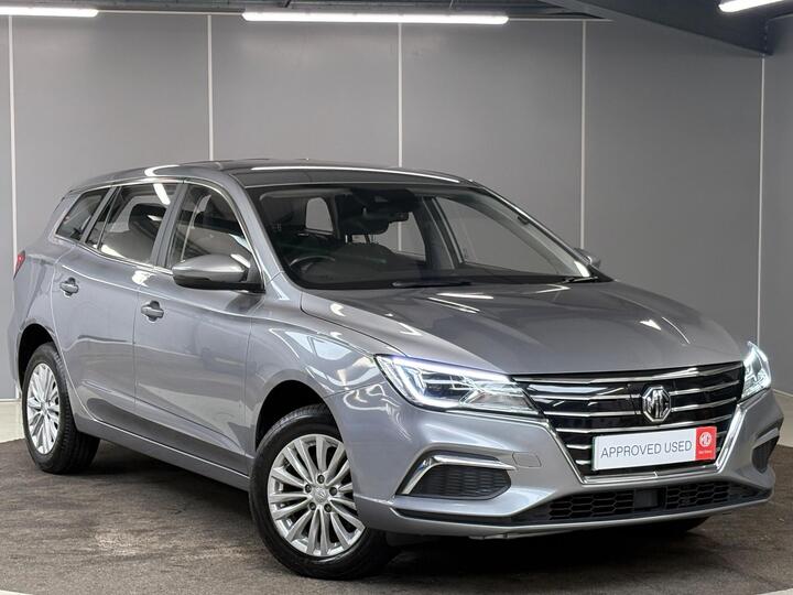 MG MG5 61.1kWh Excite Long Range Auto 5dr