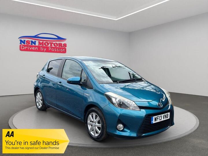 Toyota YARIS 1.5 VVT-h T4 CVT Euro 5 5dr