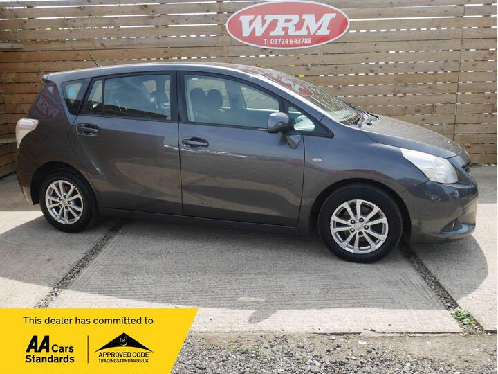 Toyota Verso 1.6 V-Matic TR Euro 5 5dr Toyota Verso 1.6 V-Matic TR Euro 5 5dr