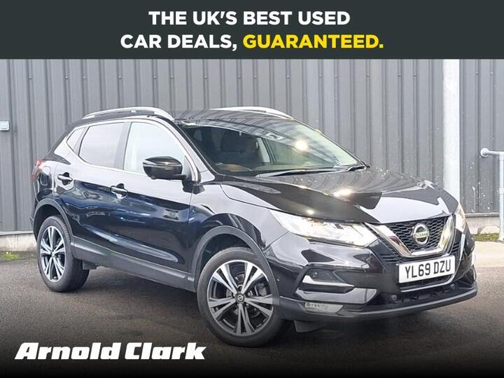 Nissan Qashqai 1.3 DIG-T N-Connecta Euro 6 (s/s) 5dr