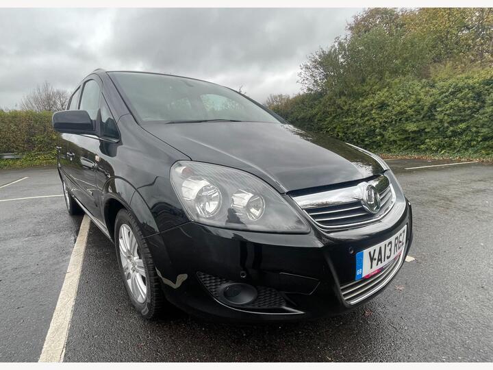 Vauxhall Zafira 1.6 16V Design Euro 5 5dr (SNav) Vauxhall Zafira 1.6 16V Design Euro 5 5dr (SNav)