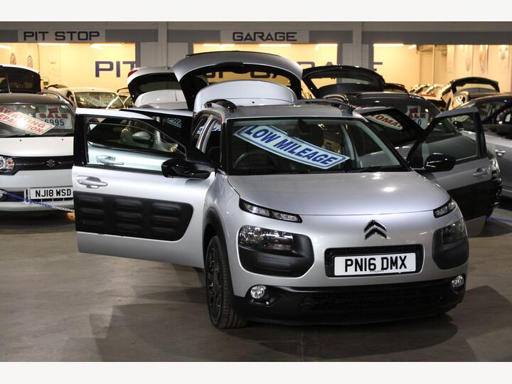 Citroen C4 Cactus 1.6 BlueHDi Flair Euro 6 5dr Citroen C4 Cactus 1.6 BlueHDi Flair Euro 6 5dr