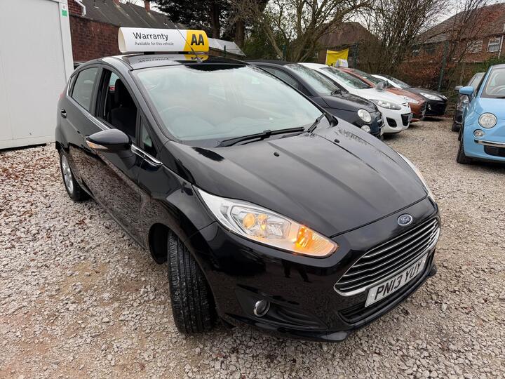 Ford Fiesta 1.0T EcoBoost Zetec Euro 5 (s/s) 5dr