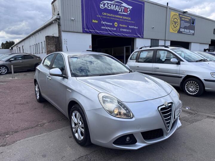Alfa Romeo Giulietta 1.4 TB MultiAir Lusso Euro 5 (s/s) 5dr