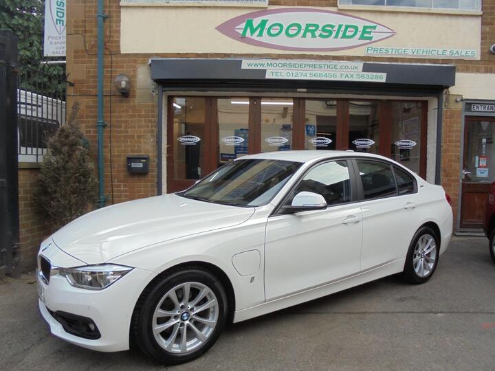 BMW 3 Series 2.0 330e 7.6kWh SE Auto Euro 6 (s/s) 4dr