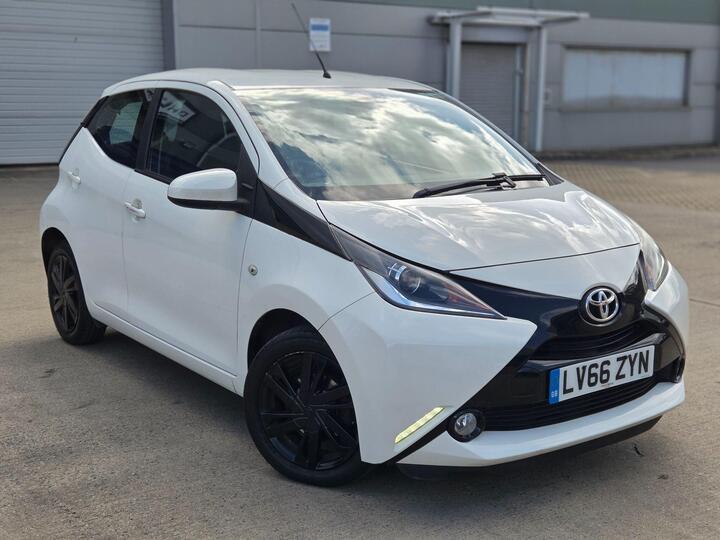 Toyota AYGO 1.0 VVT-i X-pression X-shift Euro 6 5dr