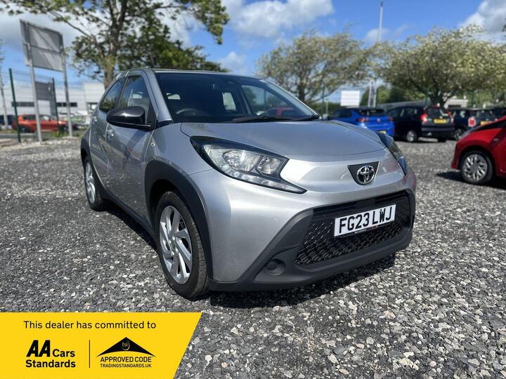 Toyota Aygo X 1.0 VVT-i Pure Euro 6 (s/s) 5dr