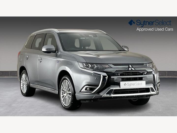 Mitsubishi OUTLANDER 2.4h TwinMotor 13.8kWh 4hs CVT 4WD Euro 6 (s/s) 5dr Mitsubishi OUTLANDER 2.4h TwinMotor 13.8kWh 4hs CVT 4WD Euro 6 (s/s) 5dr