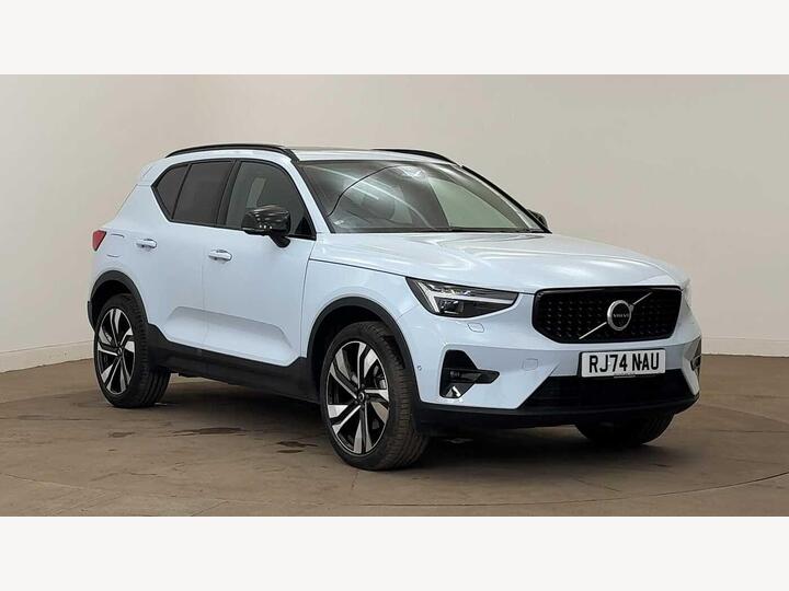 Volvo XC40 2.0 B4 MHEV Ultra Dark DCT Auto Euro 6 (s/s) 5dr