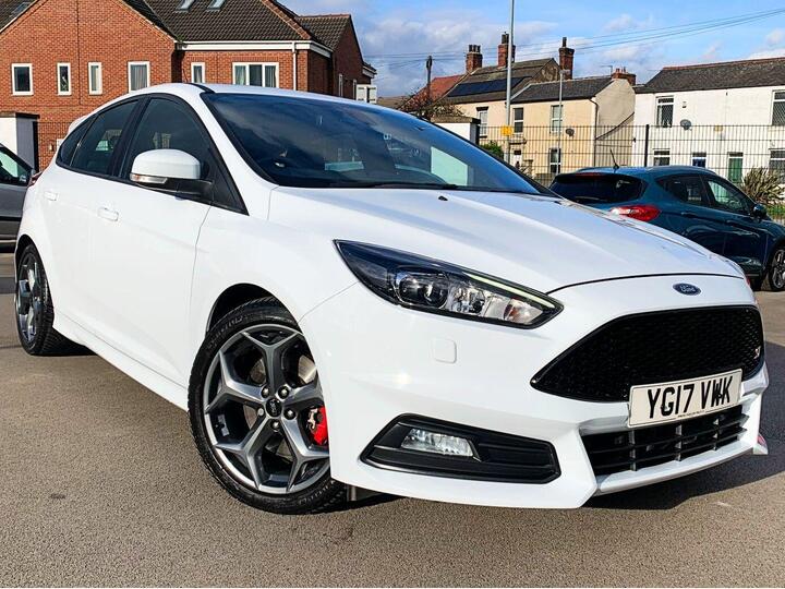 Ford Focus 2.0T EcoBoost ST-3 Euro 6 (s/s) 5dr