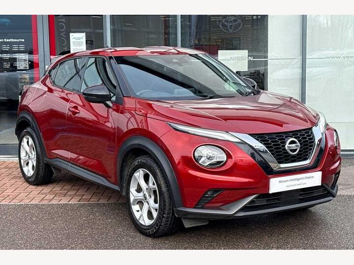 Nissan Juke 1.0 DIG-T N-Connecta Euro 6 (s/s) 5dr Nissan Juke 1.0 DIG-T N-Connecta Euro 6 (s/s) 5dr