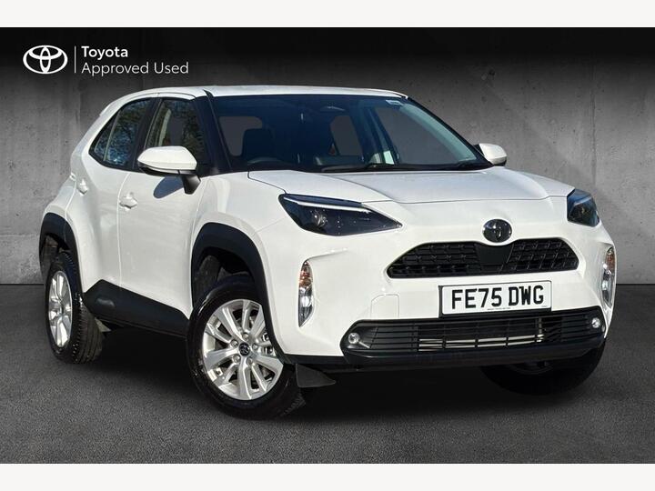 Toyota Yaris Cross 1.5 VVT-h Icon E-CVT Euro 6 (s/s) 5dr Toyota Yaris Cross 1.5 VVT-h Icon E-CVT Euro 6 (s/s) 5dr
