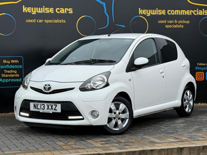 Toyota AYGO 1.0 VVT-i Fire Euro 5 5dr
