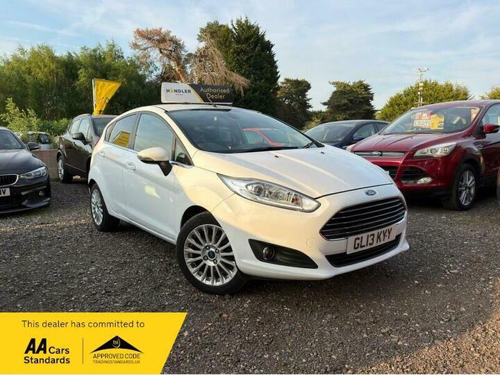 Ford Fiesta 1.0T EcoBoost Titanium Euro 5 (s/s) 5dr