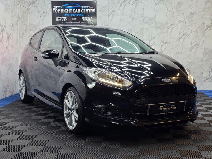 Ford Fiesta 1.0T EcoBoost Zetec S Euro 6 (s/s) 3dr Ford Fiesta 1.0T EcoBoost Zetec S Euro 6 (s/s) 3dr