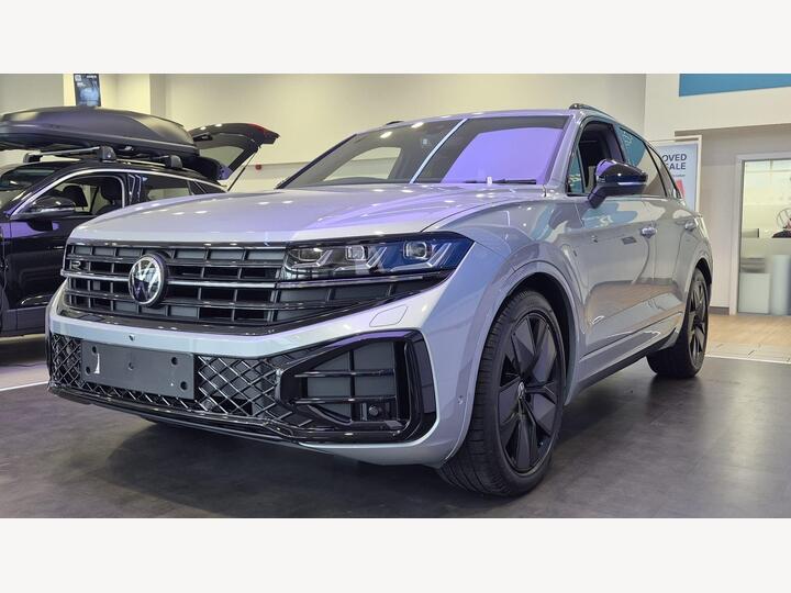 Volkswagen Touareg 3.0 TDI V6 Black Edition Tiptronic 4Motion Euro 6 (s/s) 5dr