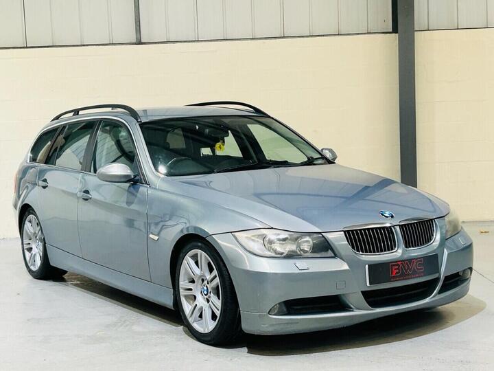 BMW 3 SERIES 3.0 330d SE Touring Auto Euro 4 5dr BMW 3 SERIES 3.0 330d SE Touring Auto Euro 4 5dr