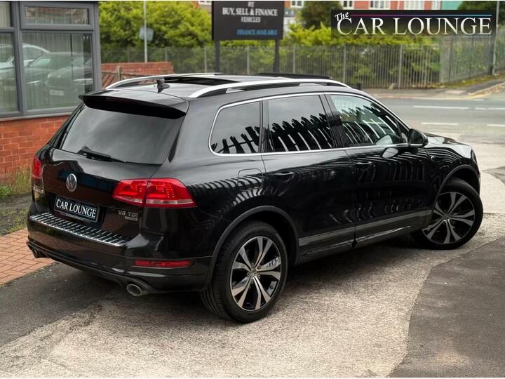 Volkswagen Touareg 3.0 TDI V6 BlueMotion Tech R-Line Tiptronic 4WD Euro 5 (s/s) 5dr Volkswagen Touareg 3.0 TDI V6 BlueMotion Tech R-Line Tiptronic 4WD Euro 5 (s/s) 5dr