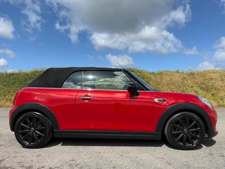 MINI Convertible 1.5 Cooper Auto Euro 6 (s/s) 2dr