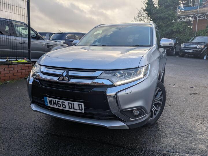 Mitsubishi Outlander 2.2 DI-D 4 4WD Euro 6 (s/s) 5dr