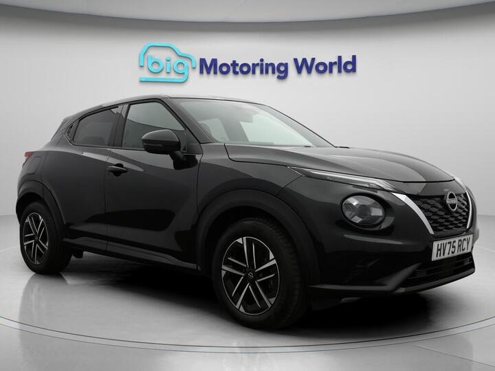 Nissan Juke 1.6 N-Connecta Auto Euro 6 5dr Nissan Juke 1.6 N-Connecta Auto Euro 6 5dr