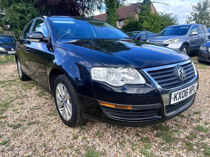 Volkswagen Passat 1.6 FSI S Euro 4 4dr Volkswagen Passat 1.6 FSI S Euro 4 4dr