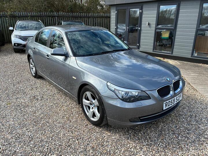 BMW 5 Series 2.0 520d SE Business Edition Steptronic Euro 4 4dr