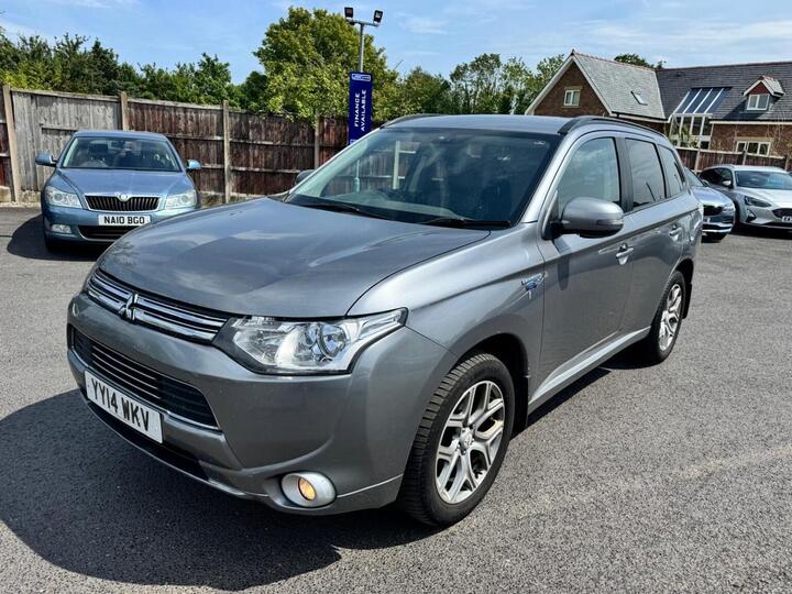 Mitsubishi OUTLANDER 2.0h 12kWh GX3h CVT 4WD Euro 5 (s/s) 5dr