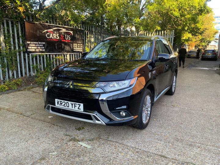 Mitsubishi Outlander 2.4h TwinMotor 13.8kWh Design CVT 4WD Euro 6 (s/s) 5dr Mitsubishi Outlander 2.4h TwinMotor 13.8kWh Design CVT 4WD Euro 6 (s/s) 5dr