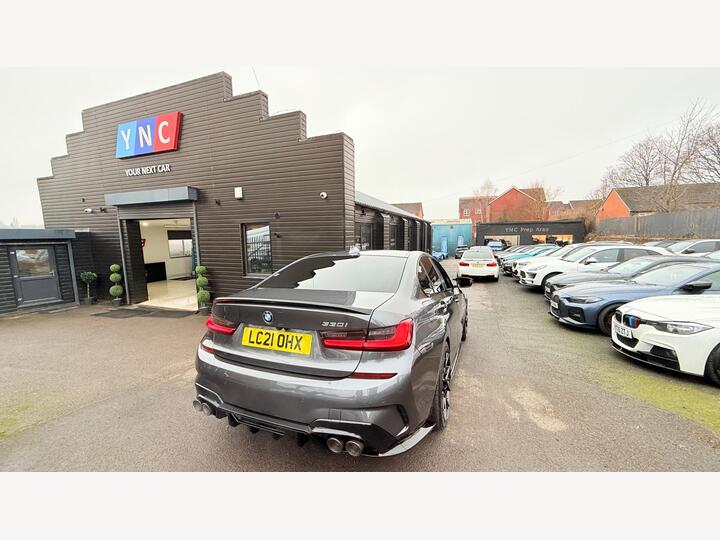 BMW 3 Series 2.0 330i M Sport Auto Euro 6 (s/s) 4dr BMW 3 Series 2.0 330i M Sport Auto Euro 6 (s/s) 4dr