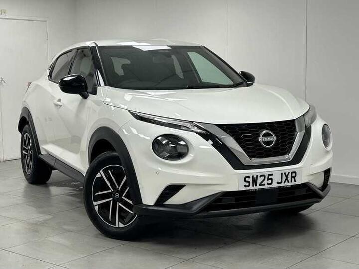 Nissan JUKE HATCHBACK 1.0 DIG-T N-Connecta Euro 6 (s/s) 5dr